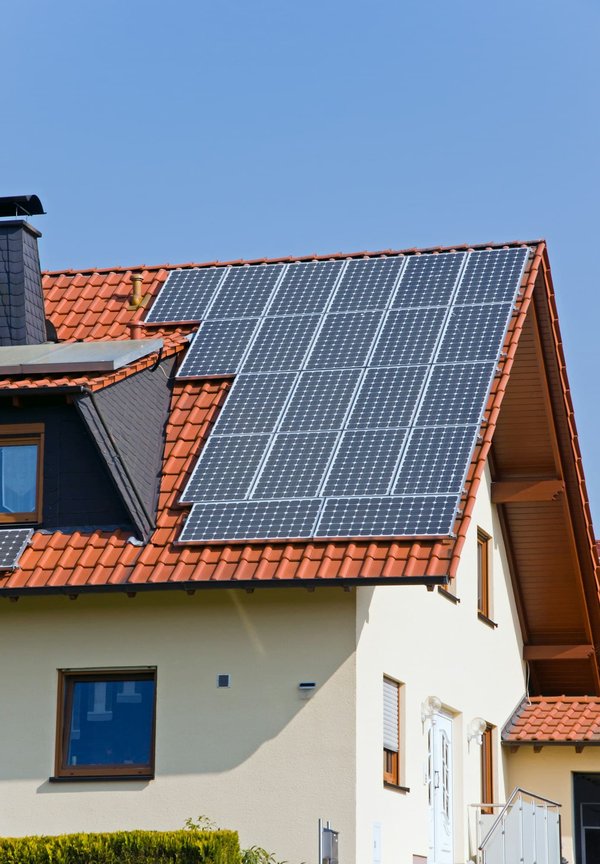Quels sont les éléments essentiels pour s'équiper en photovoltaïque efficacement ?
