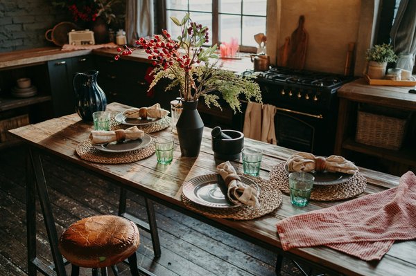 Ce qui rend une table extensible une solution de décoration unique et raffinée