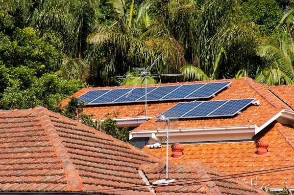 Zoom sur les avantages de passer à l’énergie solaire !