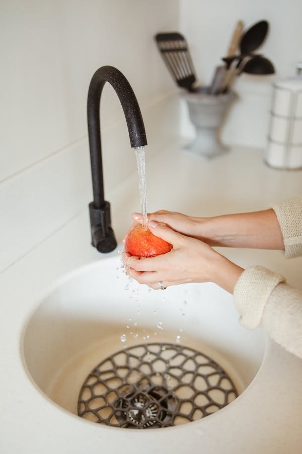 Découvrez le meilleur filtre à eau pour votre robinet en 2025