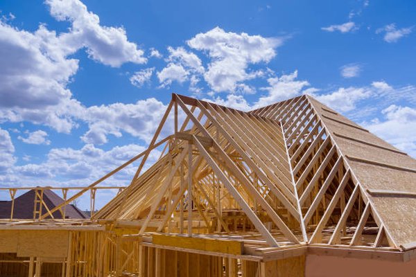 Charpentes en bois : des solutions sur mesure pour vos projets